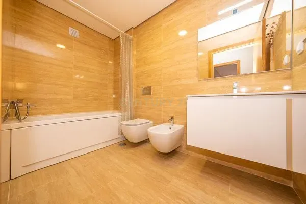 Apartamento T3 construído em 2019, com Varanda e Parqueamento, em Setúbal - Image 26