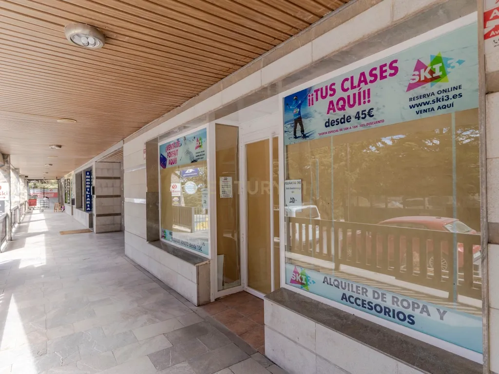 Loja Comercial em Monachil, Granada - Oportunidade Única - Image 9