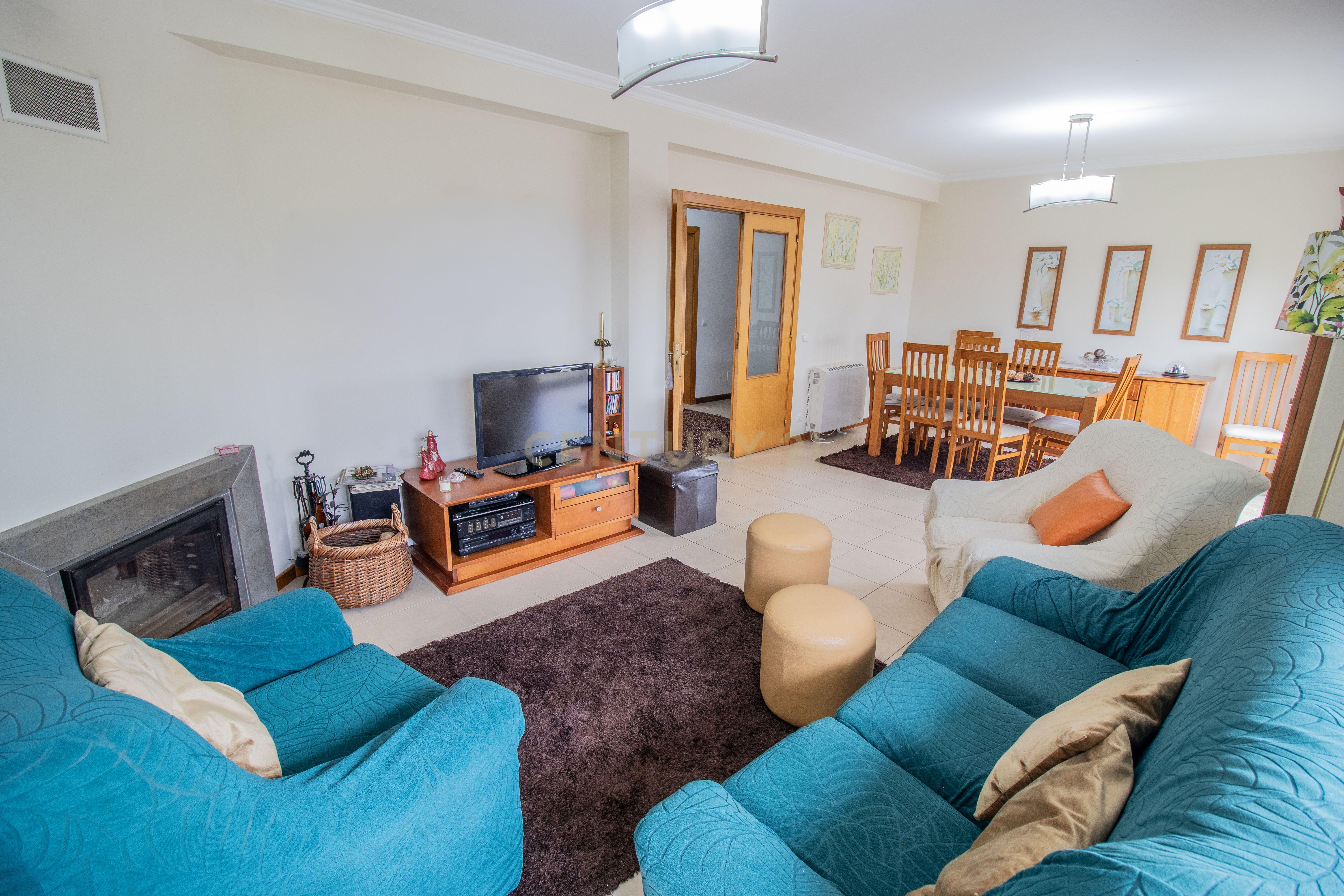 Fotografia 9 de T4 Duplex em Pataias com 181 m², garagem, arrumo e excelente luminosidade