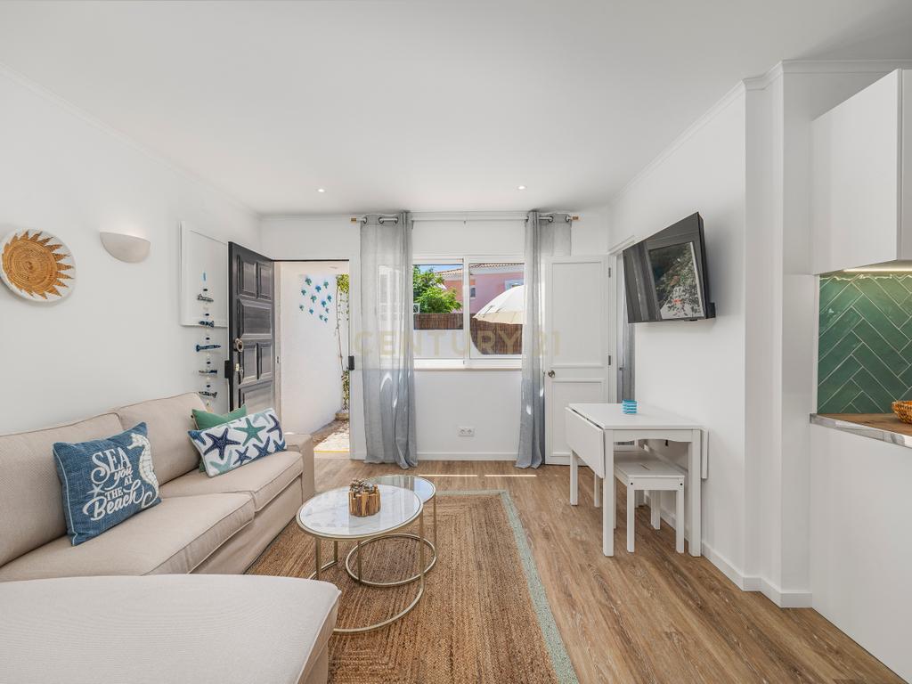 Apartamento Renovado T1 em Quarteira, Loulé - Oportunidade Única! - Image 10