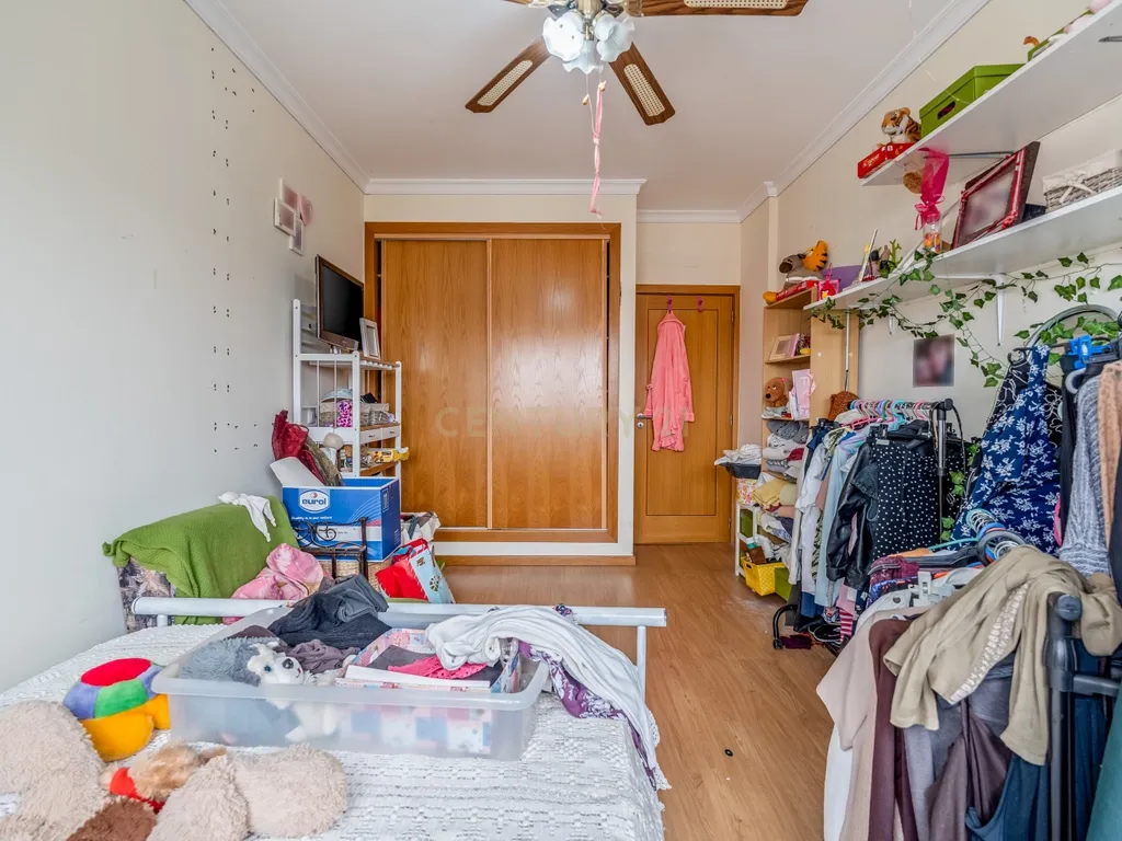Apartamento T3 com Garagem em Portimão 🏡 - Image 16