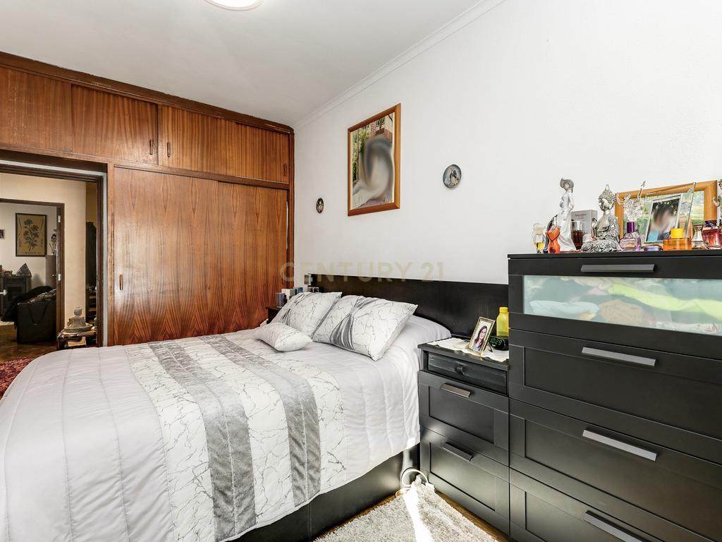 Apartamento T2 com 87 m² em excelente estado – São João da Talha - Image 16