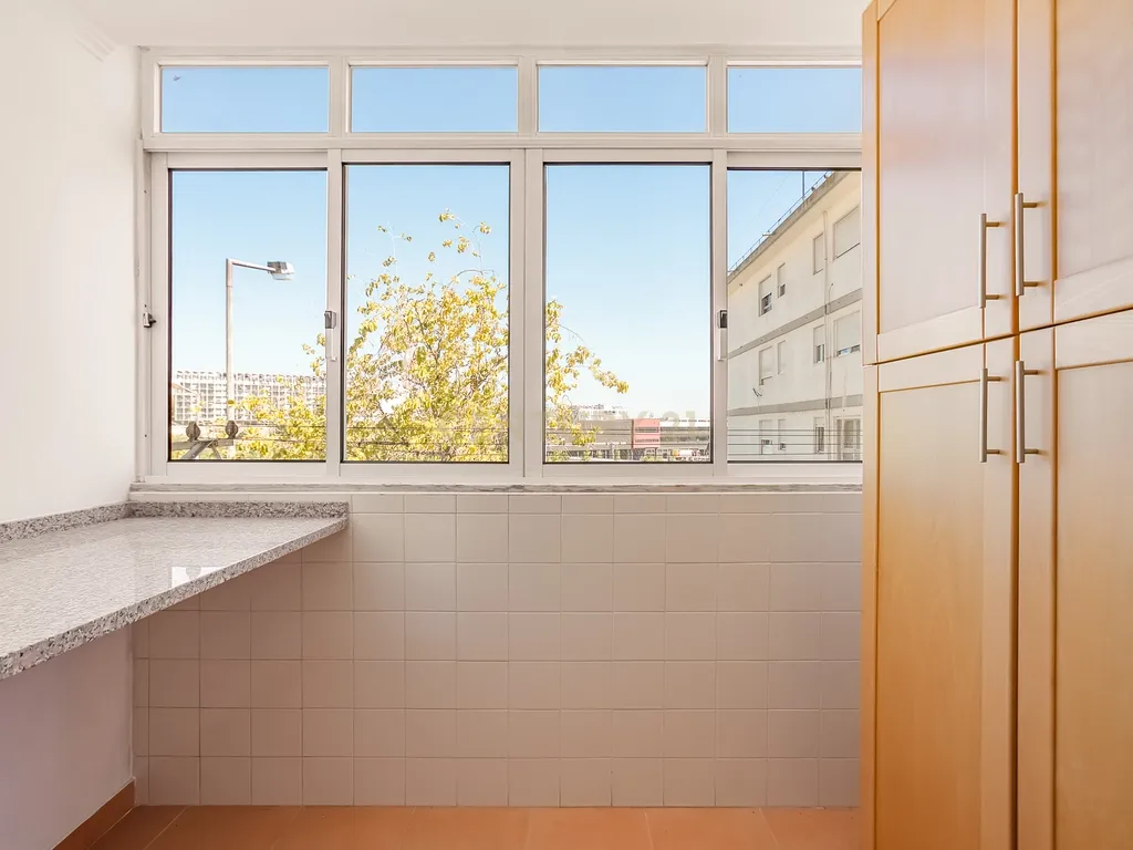 Apartamento T3 em Marvila, Lisboa - Oportunidade Única! - Image 8