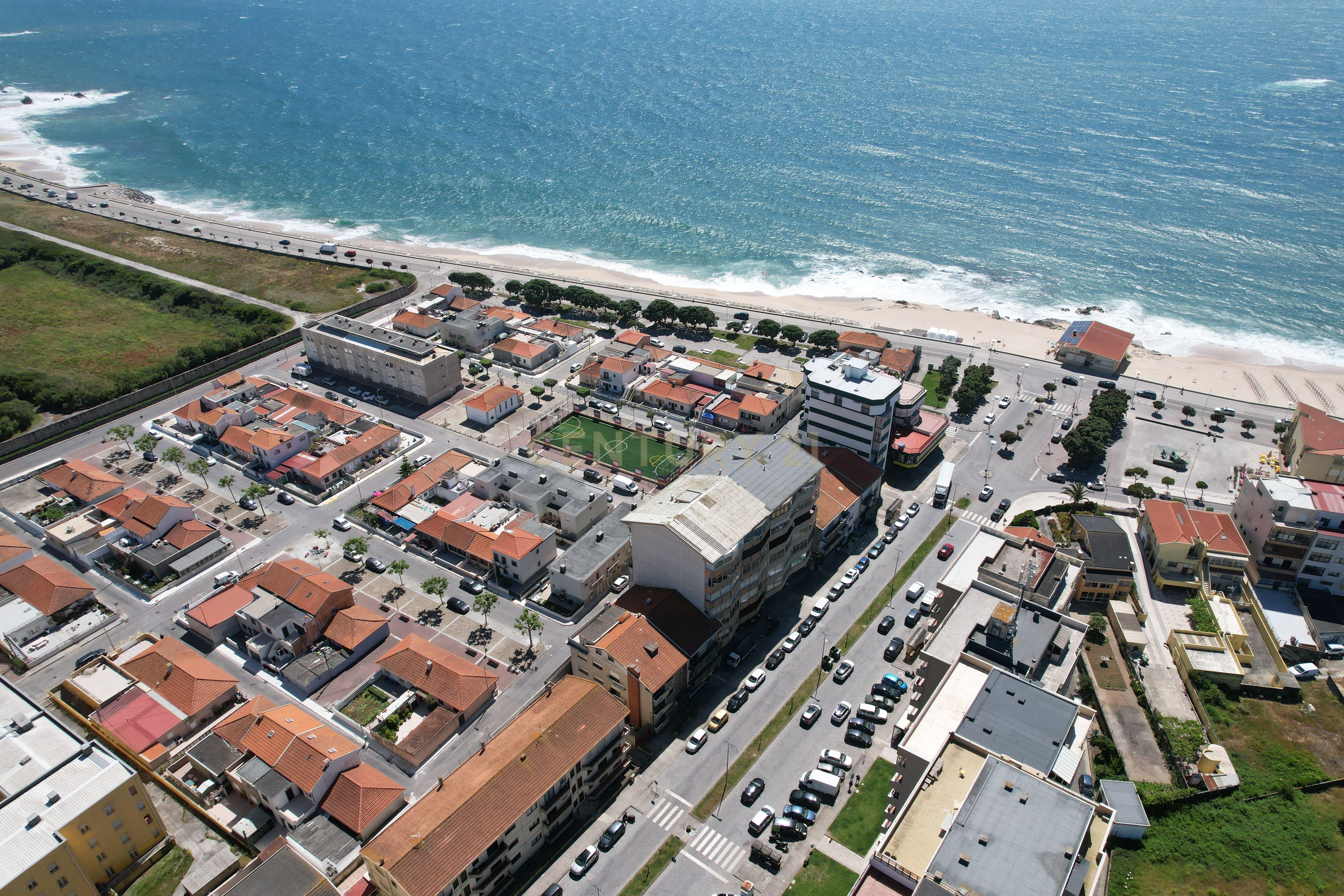 Oportunidade Única em Vila do Conde – Prédio à Venda a 150m da Praia - Image 5