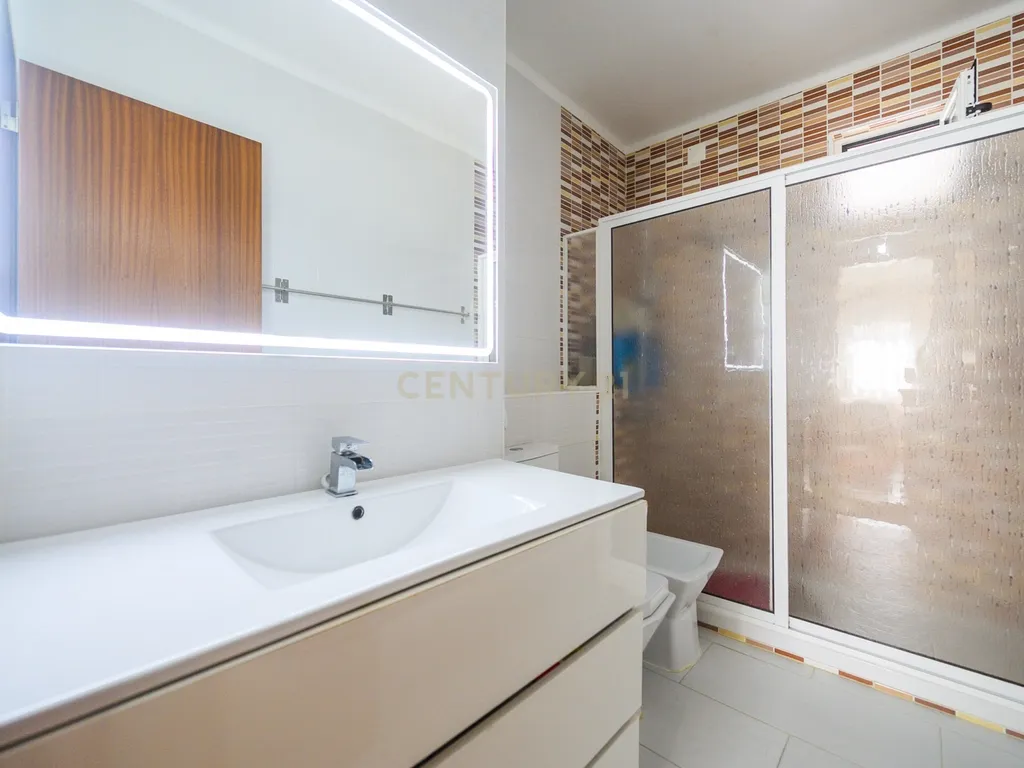 T4 em Mira-Sintra com 100 m², muita luz natural e excelente tranquilidade - Image 27