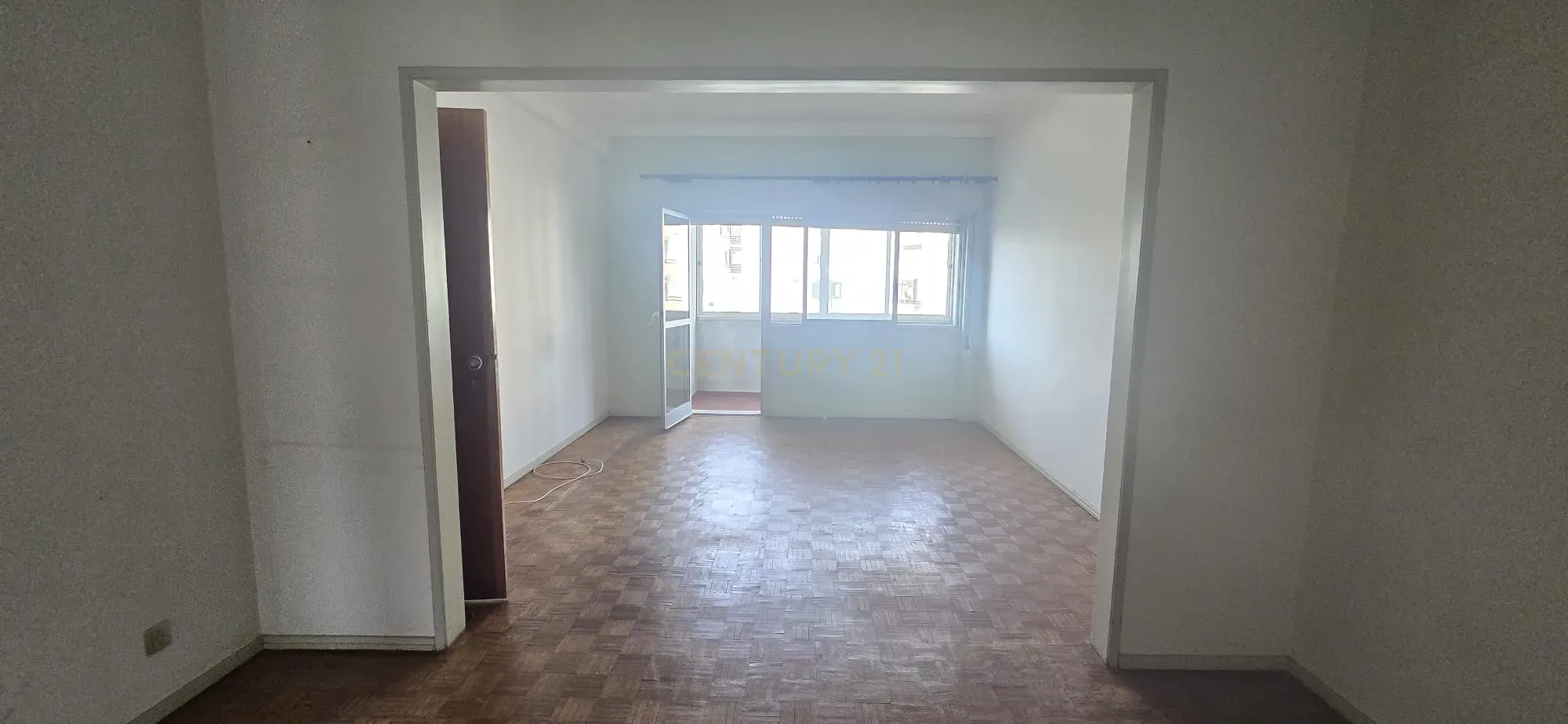 Fotografia 4 de Apartamento T2+1 com Vista Panorâmica em Rio de Mouro, Sintra