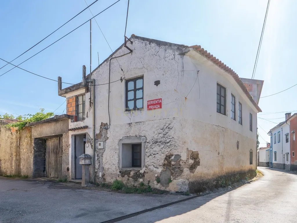 Moradia T4 - Ramalhais, Lousã - Image 1