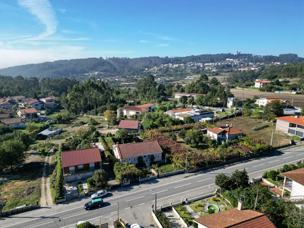 MORADIA T3 EM ESPINHO - BRAGA | 800 M² DE TERRENO | JARDIM | VISTA PANORÂMICA - Image 28