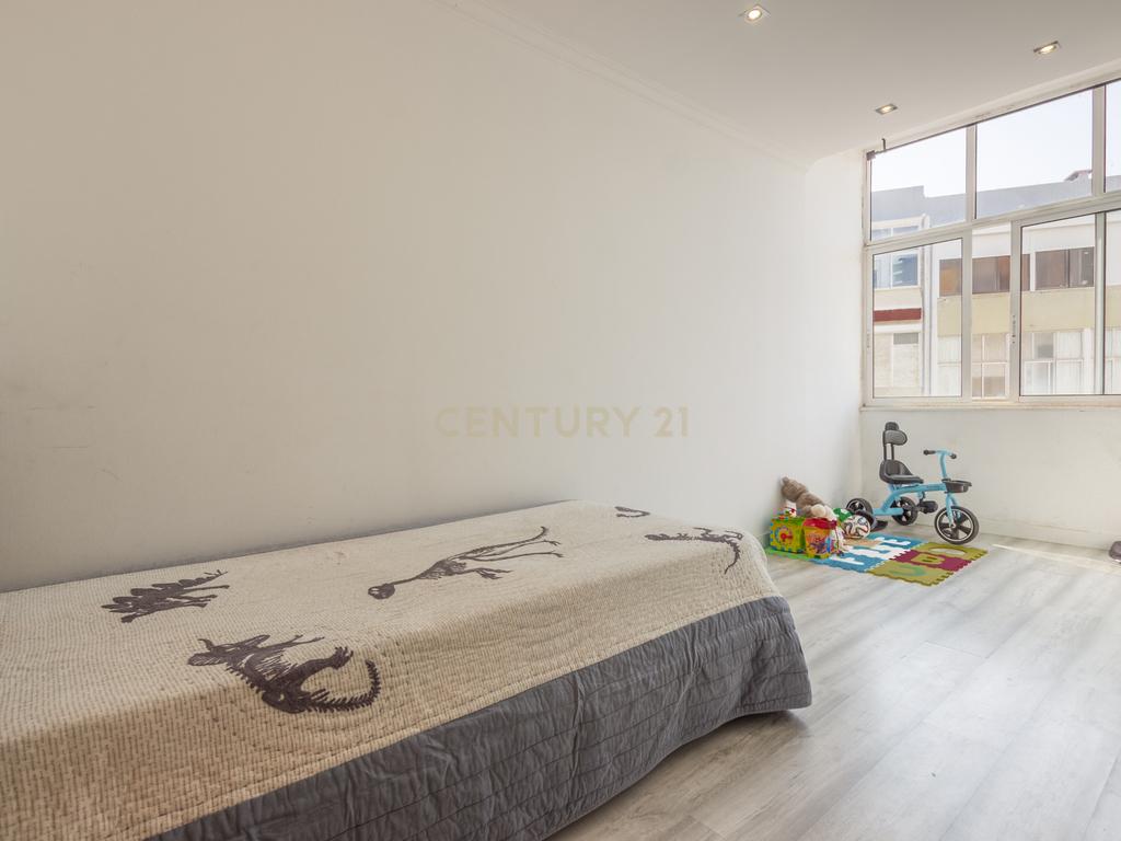 Apartamento T3 Av. Bocage no Barreiro - Image 14