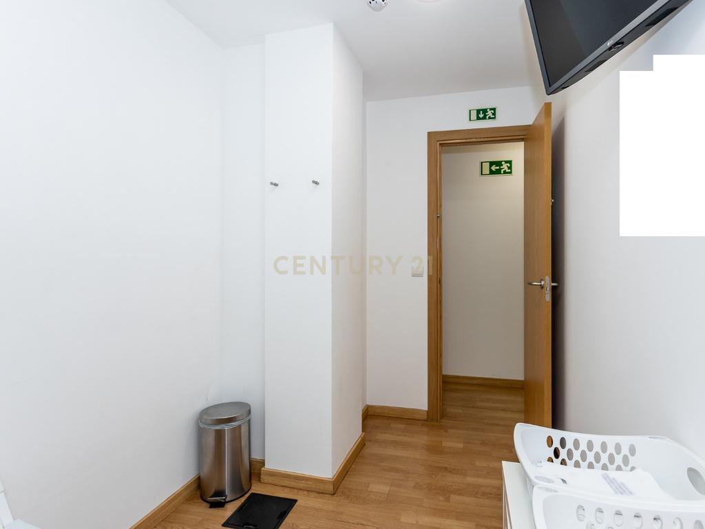 Escritório para Venda | 122 m² | 3 Estacionamentos | Lisboa - Image 15