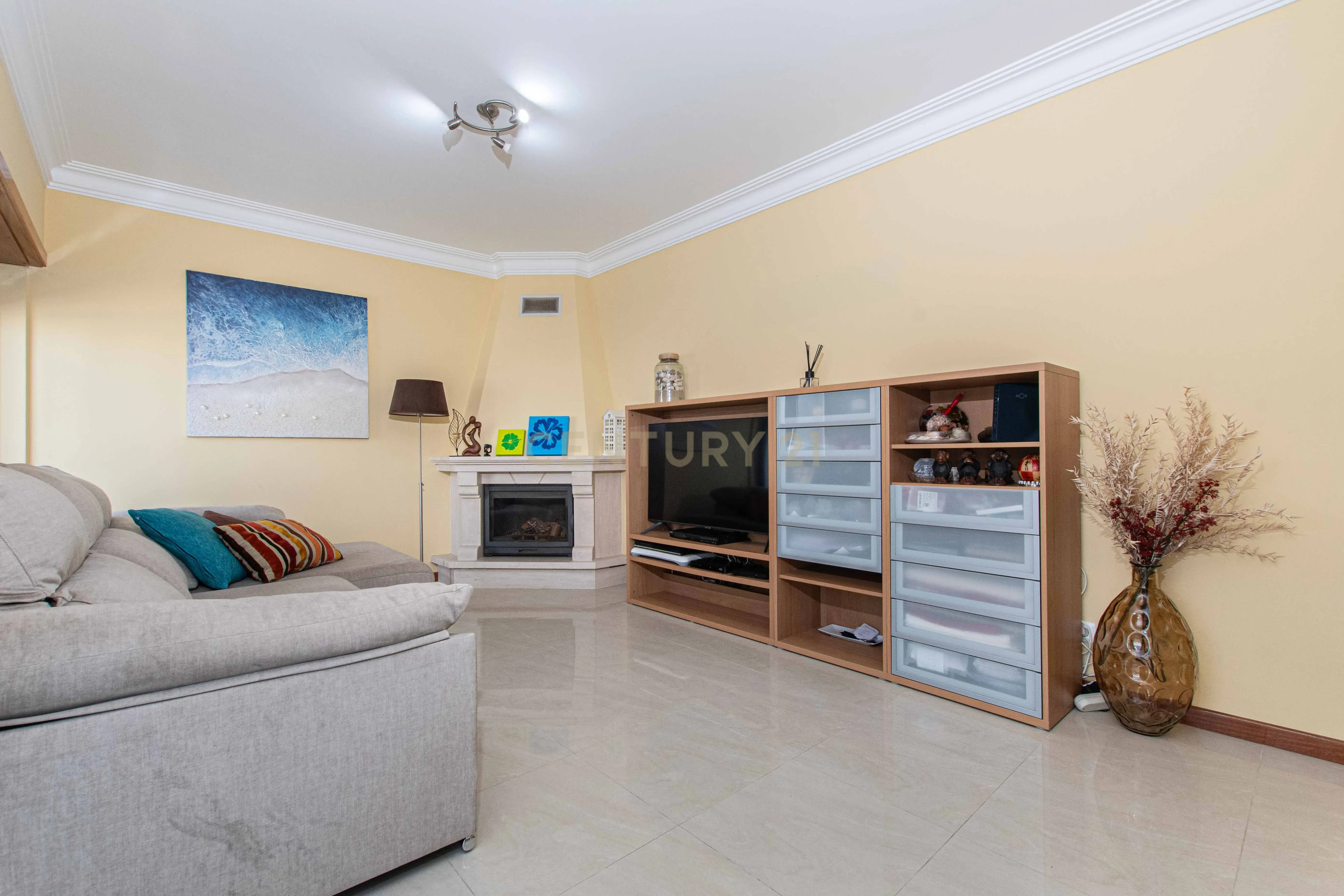 Fotografia 5 de T2 na Cotovia, Sesimbra | Varandas e Lugar de Garagem