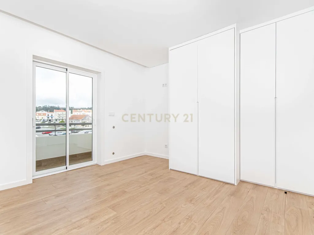 Apartamento Novo T2, com varandas, garagem e arrecadação em Mafra - Image 12