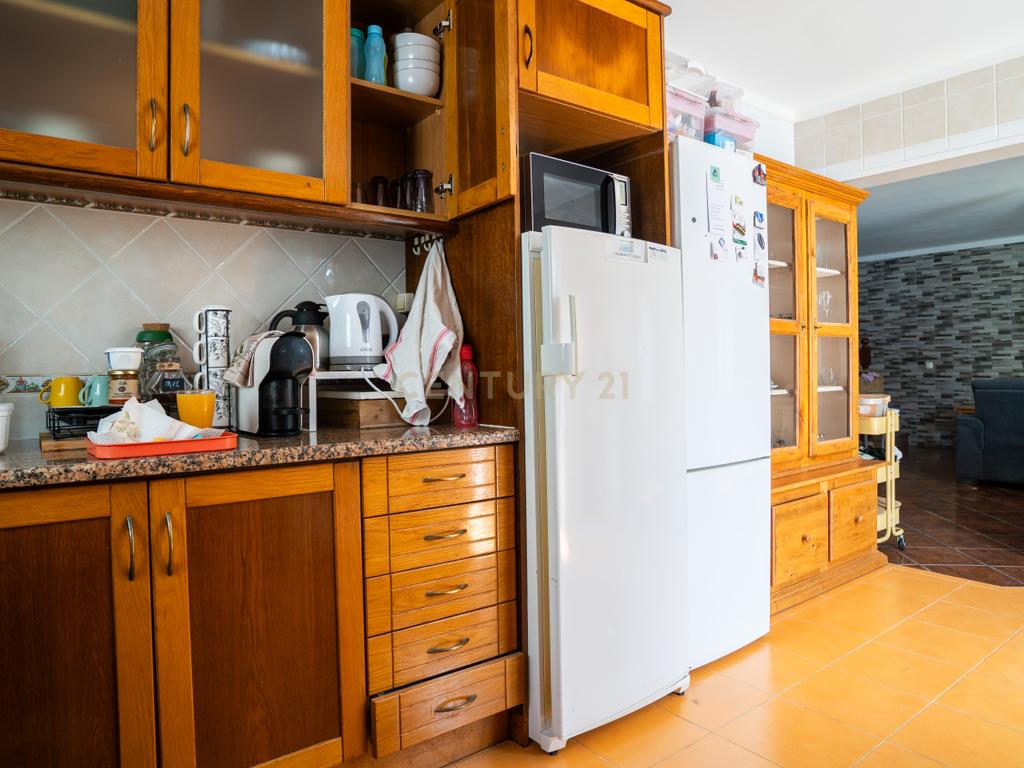 🏡 Moradia T4 Impecável em Olho Marinho – a poucos minutos de Peniche! - Image 48