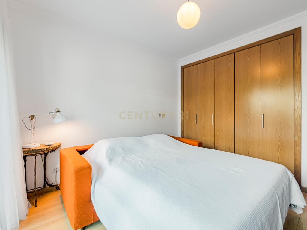 Apartamento T3 em Cascais com Terraço - Image 11