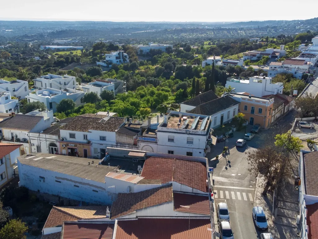 Oportunidade Única de Negócio em Santa Bárbara de Nexe – Faro - Image 13