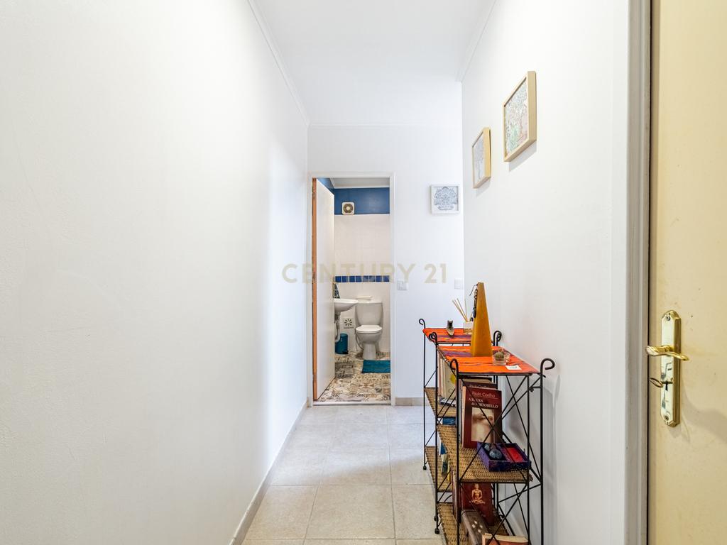 Exclusivo T4 Duplex na Urbanização da Cavaleira | 205 m² de Área Total | Parqueamento - Image 25