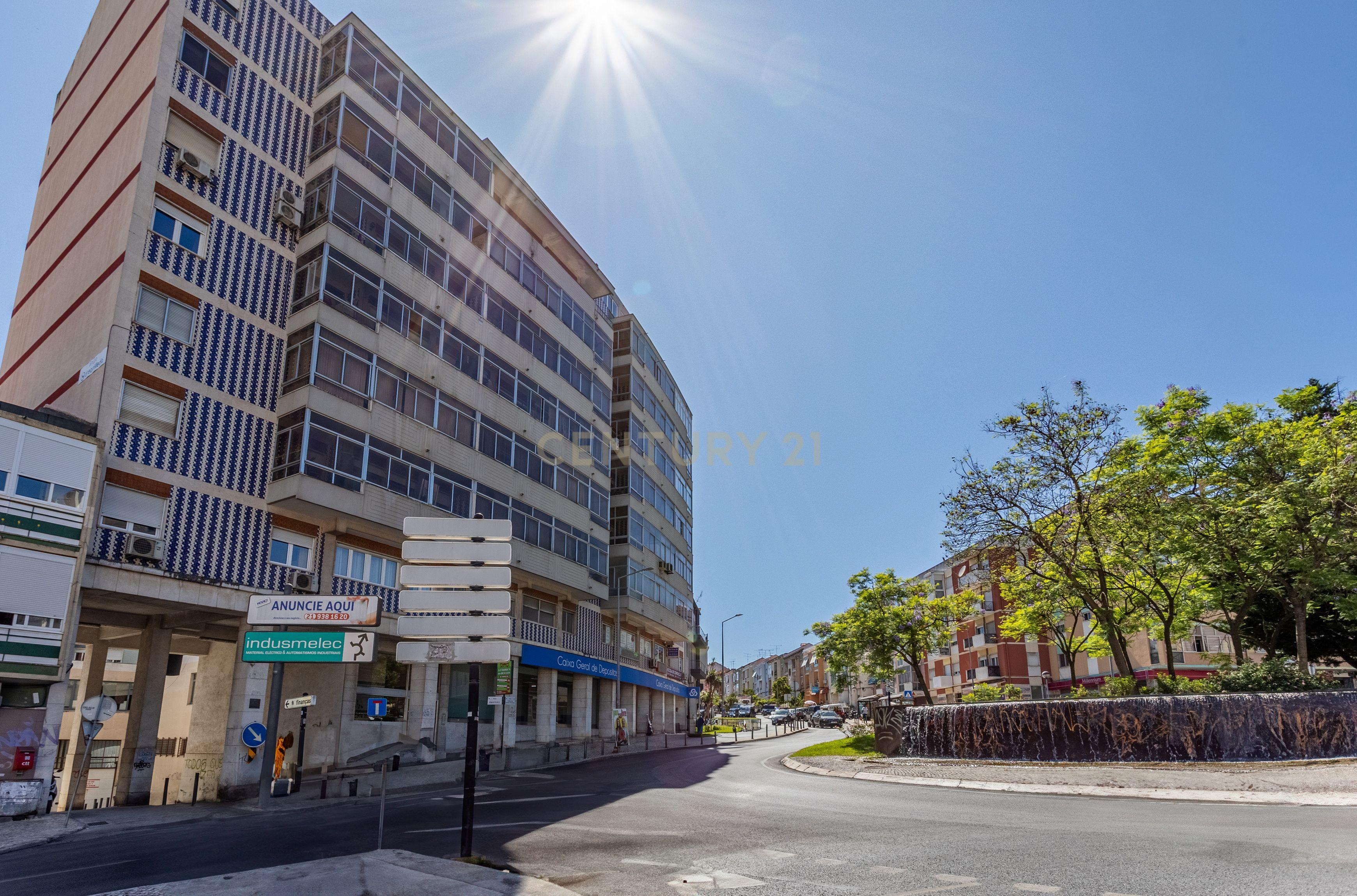 Fotografia 8 de Oportunidade de Investimento em Odivelas.