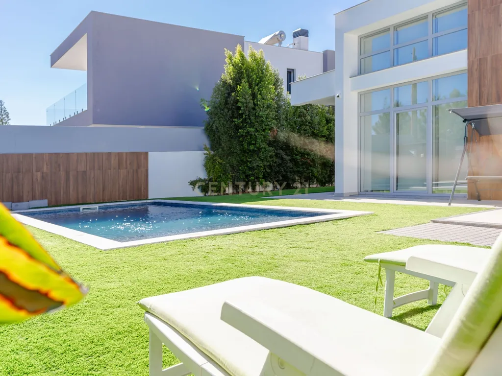 Moradia T4 Térrea de excelência com piscina e casa independente de 50m2 | Quinta da Marquesa - Image 59