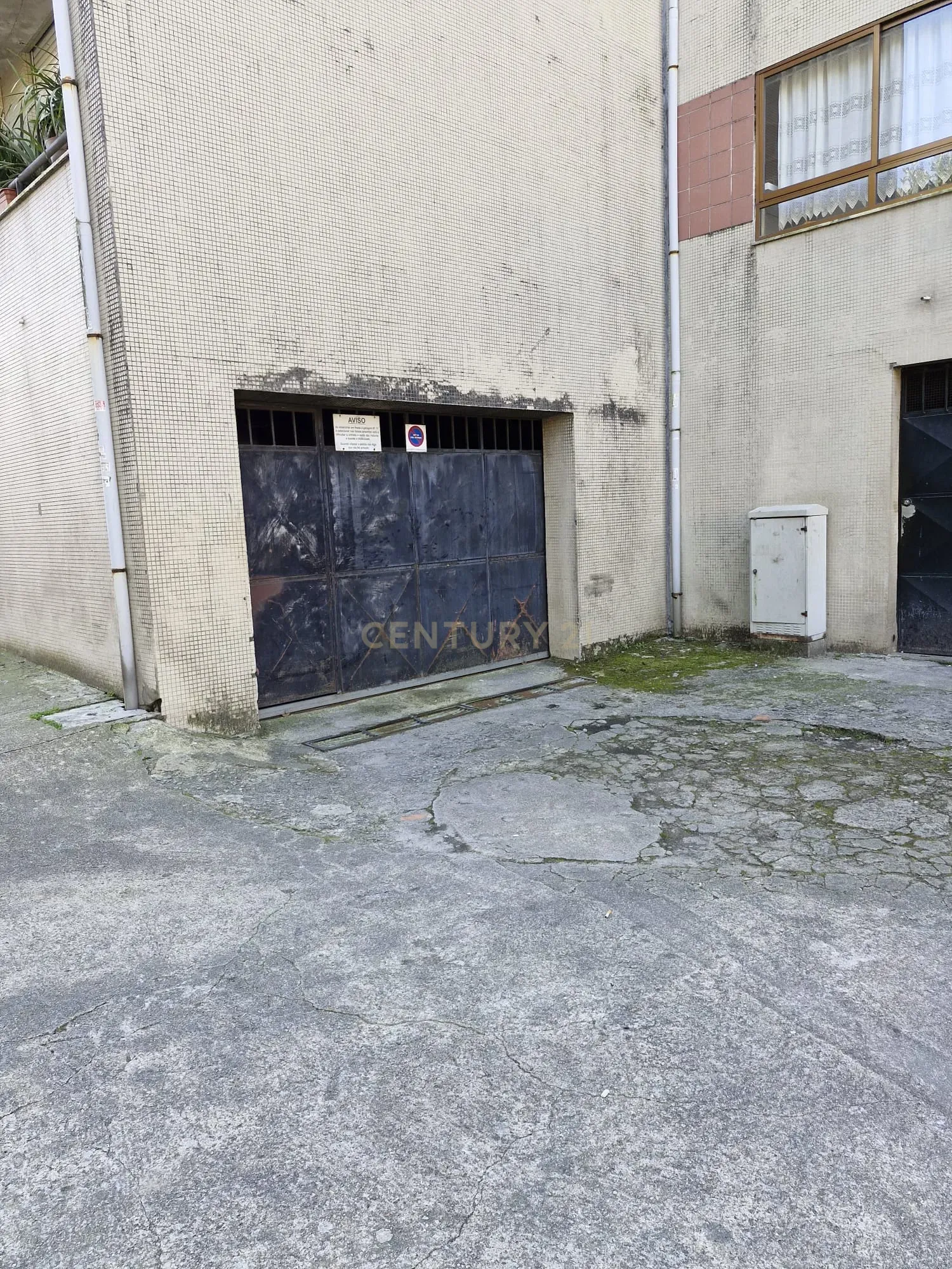 Apartamento T3 em Braga com Garagem e Elevador - Image 18