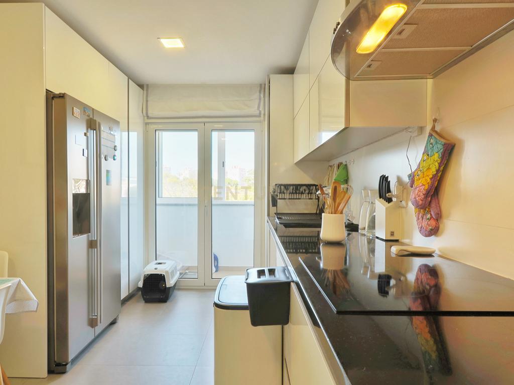Apartamento T3 moderno e luminoso a 15 minutos da praia | Parede (Cascais) - Image 8