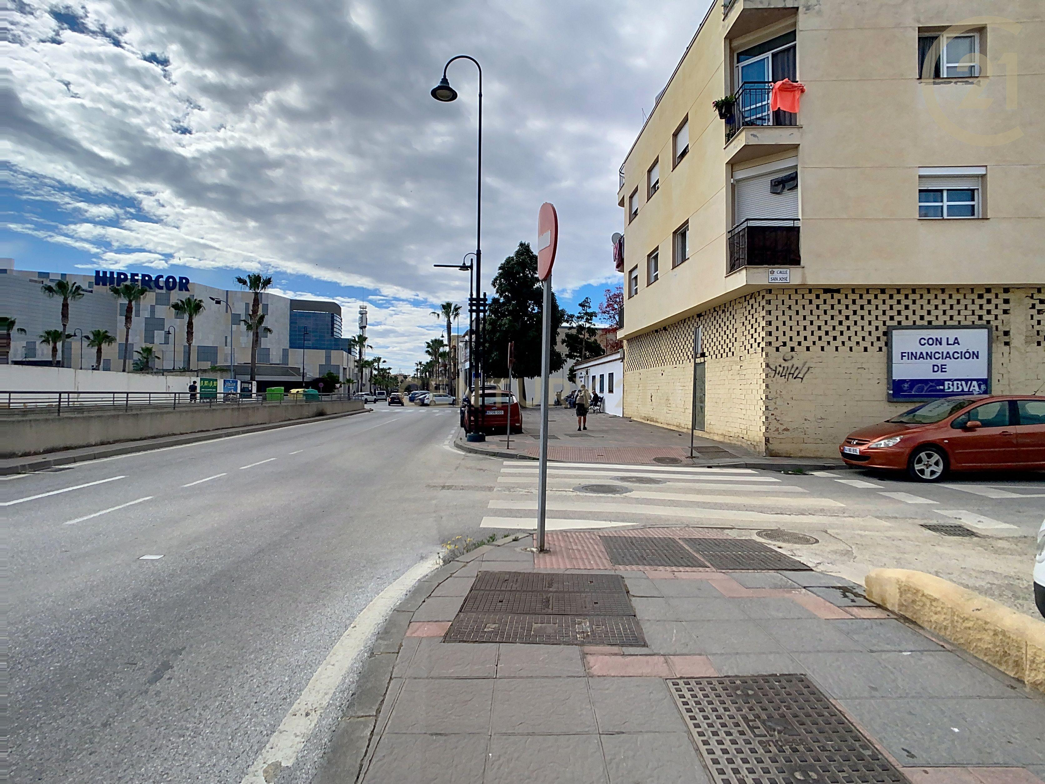 - Image 3