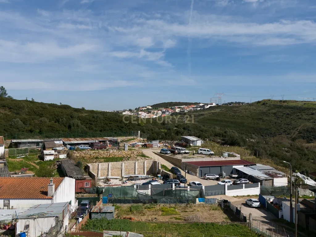 Terreno de 623m2 em vias de aprovação/conclusão em Cabra Figa, Rio de Mouro - Image 6