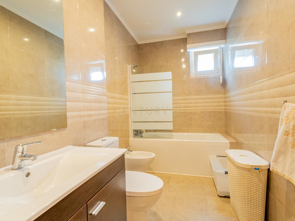 Apartamento T3 - Oeiras - Image 18