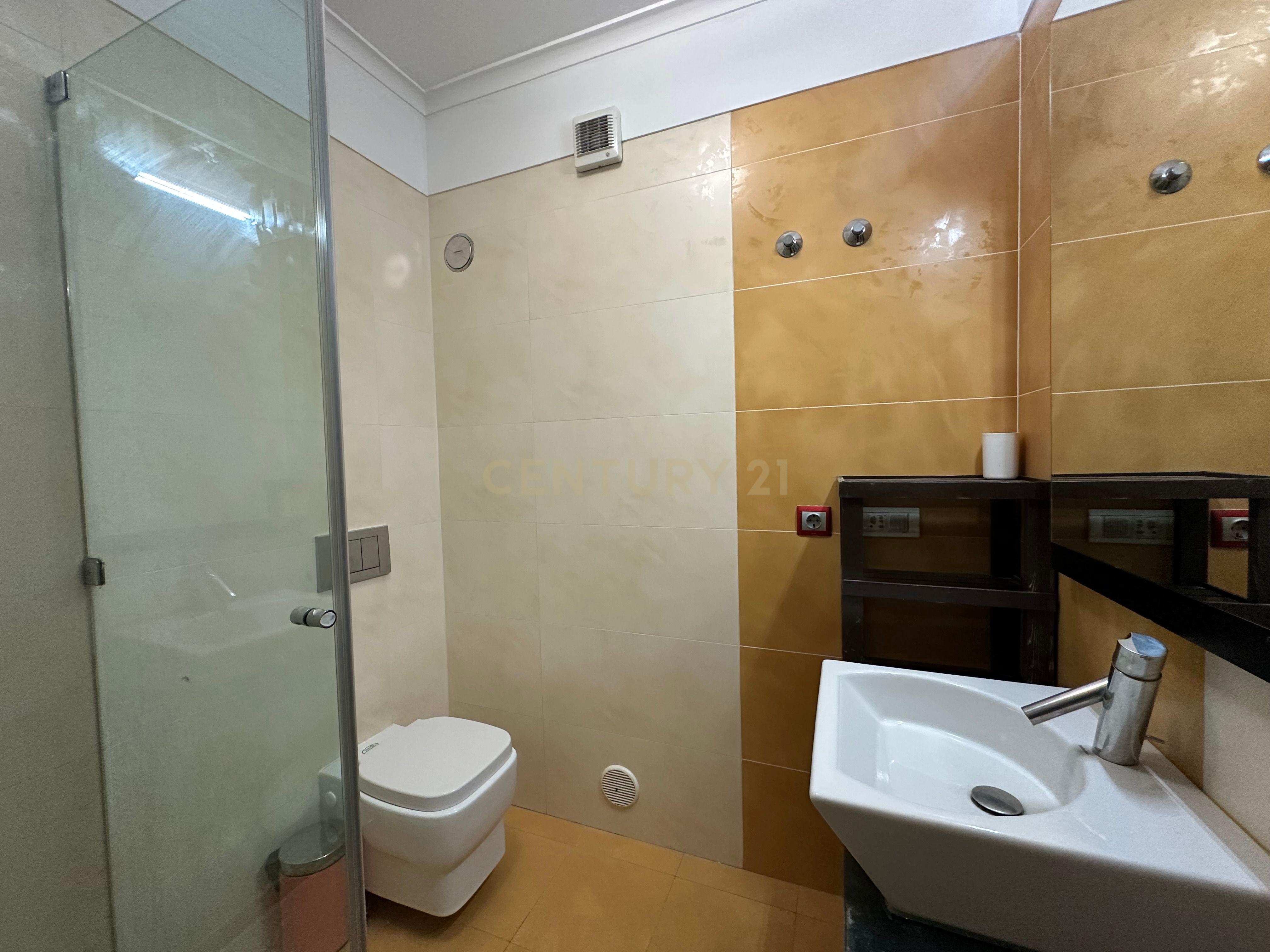 Apartamento T3 com Suite, Terraço e Box – Localização excelente - Infantado Loures - Image 11