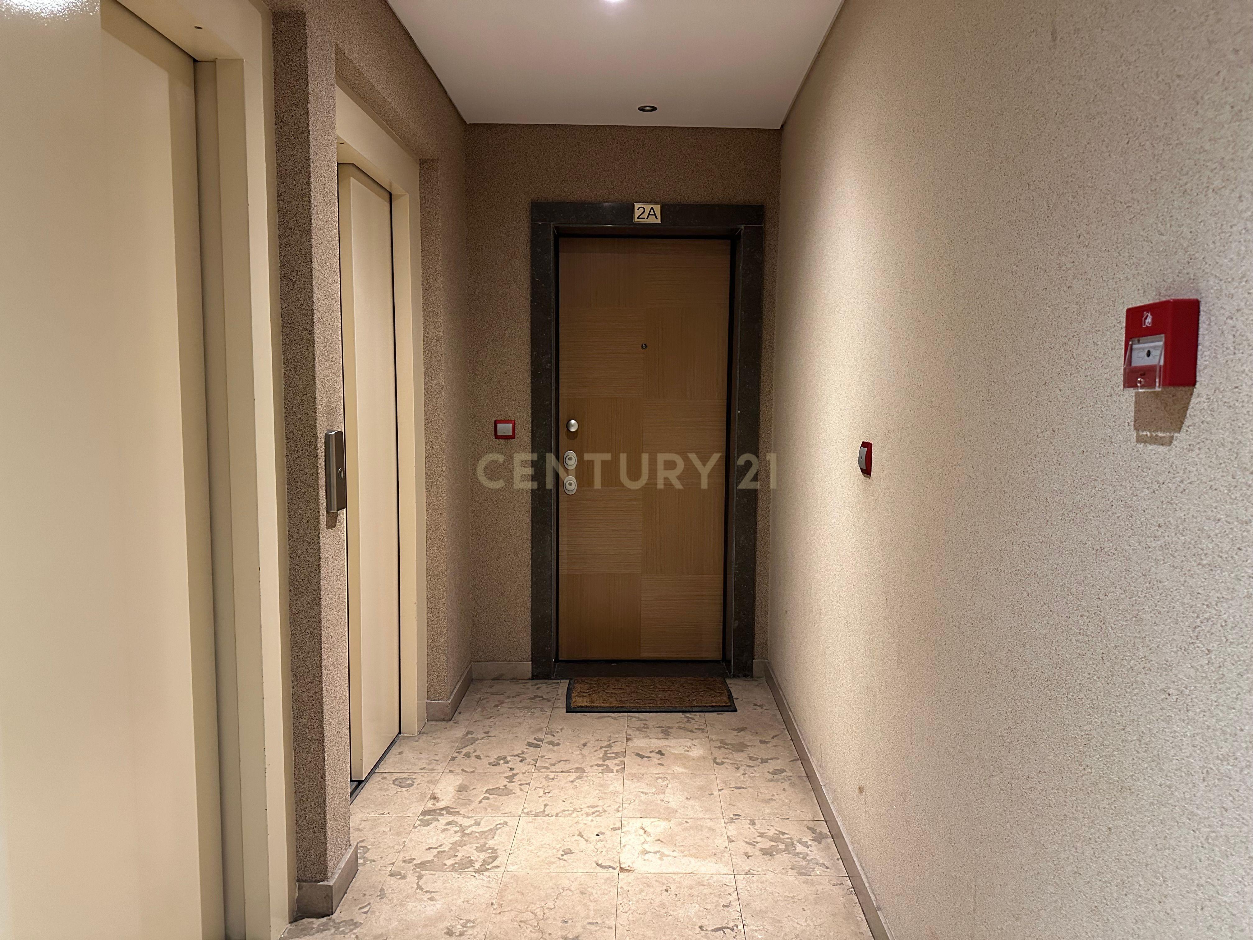 Apartamento T3 com Suite, Terraço e Box – Localização excelente - Infantado Loures - Image 16