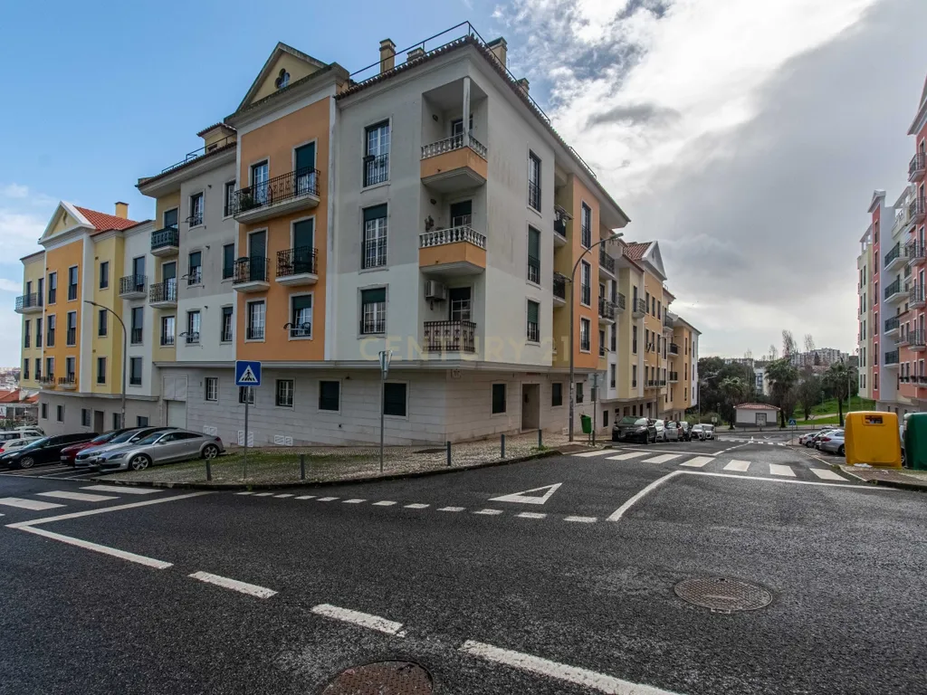Apartamento T2 Urbanização Neudel na Amadora, a estrear - Image 23