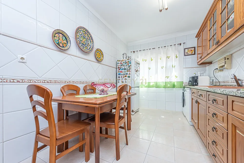 Apartamento T3 nos Quatro Caminhos - Image 10