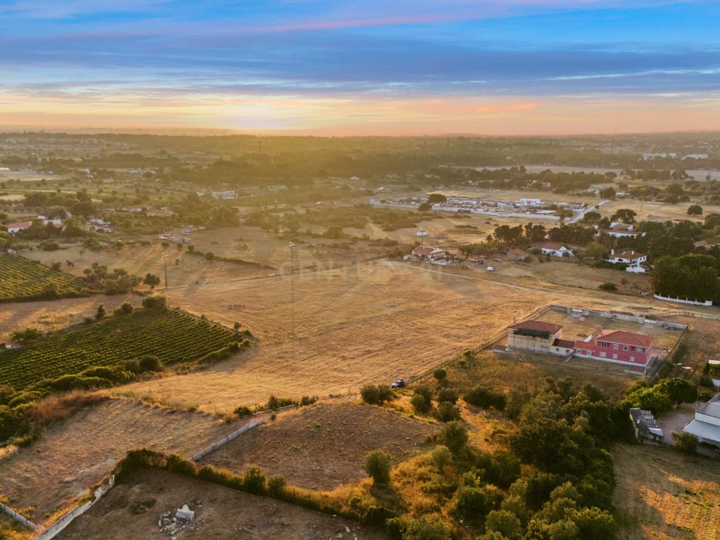 ✨ Terreno Urbano com 2.800 m² em Palmela com PIP aprovado. ✨ - Image 2