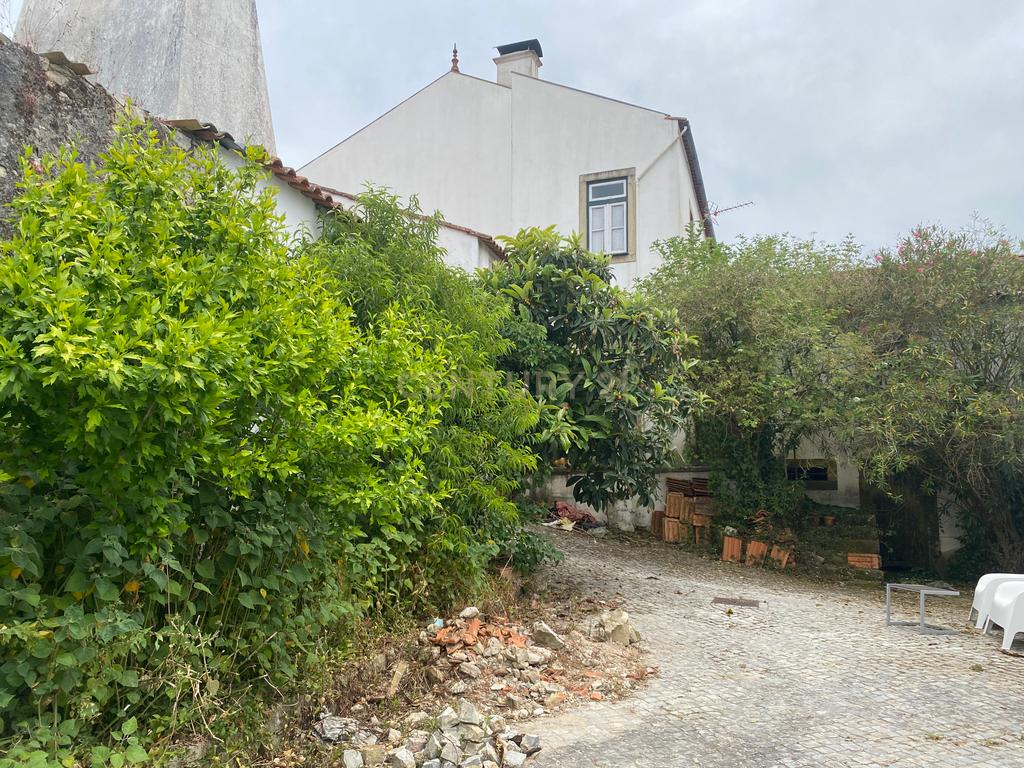 Casas Senhoriais Início Sec XIX + Terreno 4100m2 | 20 minutos de Coimbra - Image 5