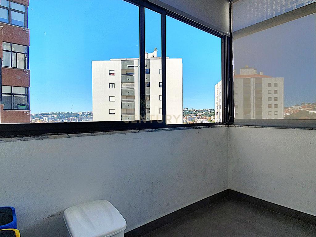 Apartamento T3 I Elevador I Centro Cidade Coimbra - Image 15