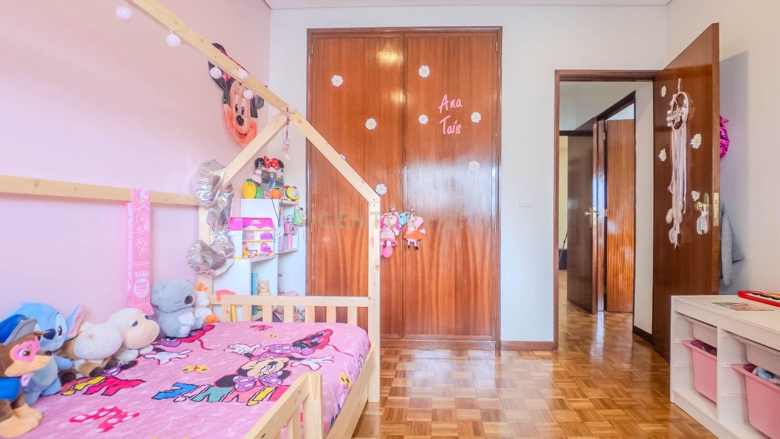 Apartamento T3 em Gondomar com luz natural e boa localização - Image 23
