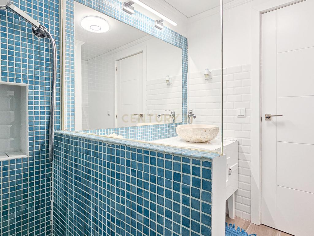 Apartamento T2 |  Renovado | Varanda | Vista Mar | Albufeira - Image 22