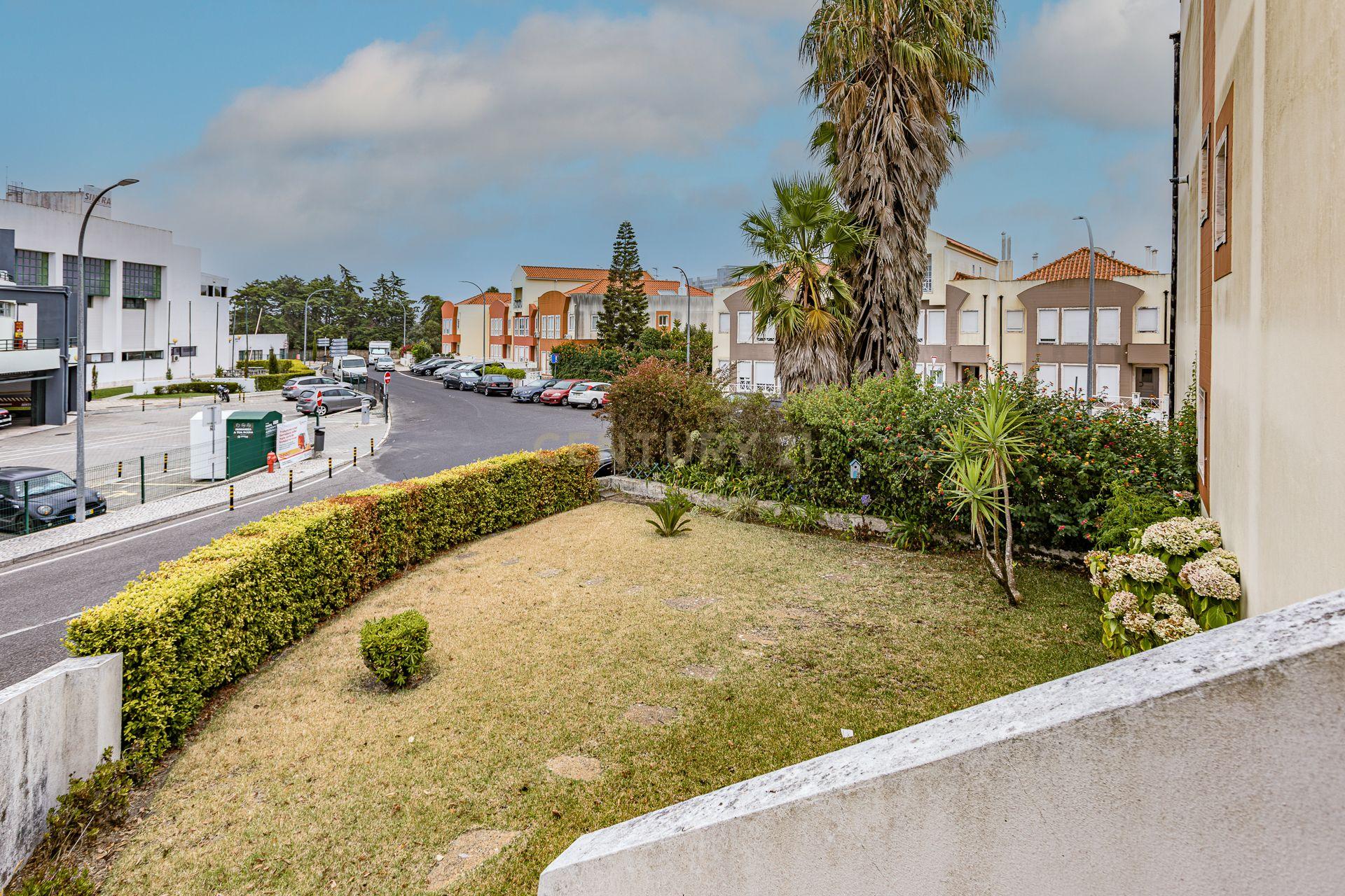 Fotografia 9 de T4 Duplex no Lourel com vista para o Palácio Nacional de Sintra