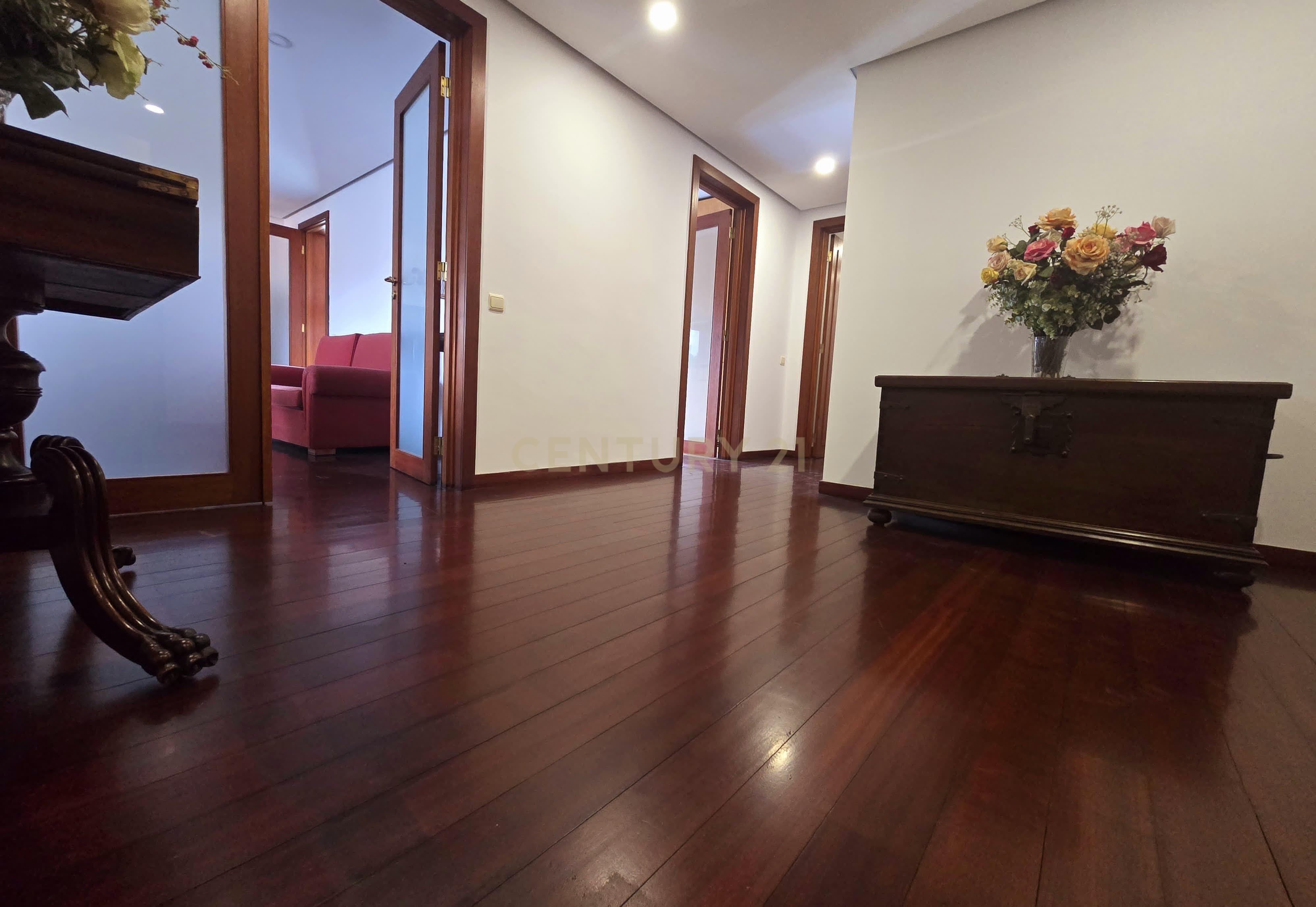 Apartamento T3 no centro da cidade de Guimarães - Image 4