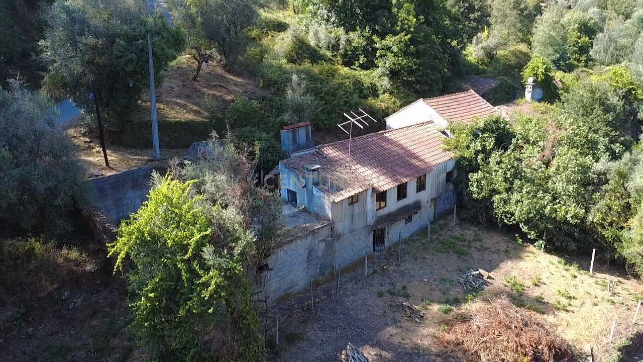 Fotografia 5 de Moradia com terreno até à ribeira, Maçãs De Dona Maria
