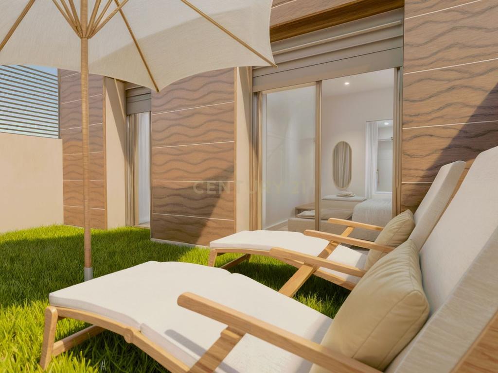 Planta baja a estrenar con gran patio en Jaume Pinent – Barcelona