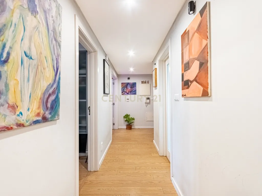 Apartamento T3 com Parqueamento e Arrecadação | Montijo - Image 12