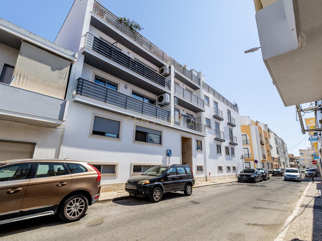T3 Mobilado com Garagem em Vila Real de Santo António - Image 28