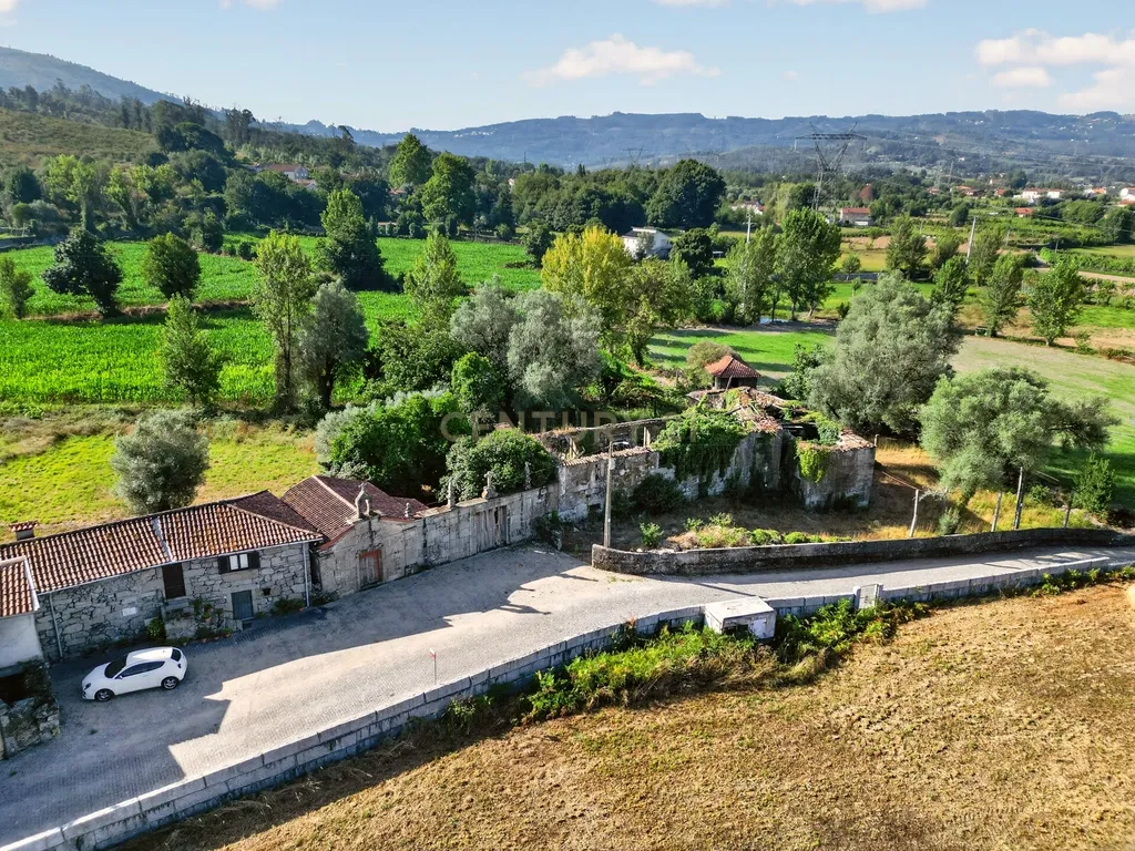 Quinta de Verim – 22.000 m² de história, natureza e potencial - Image 22
