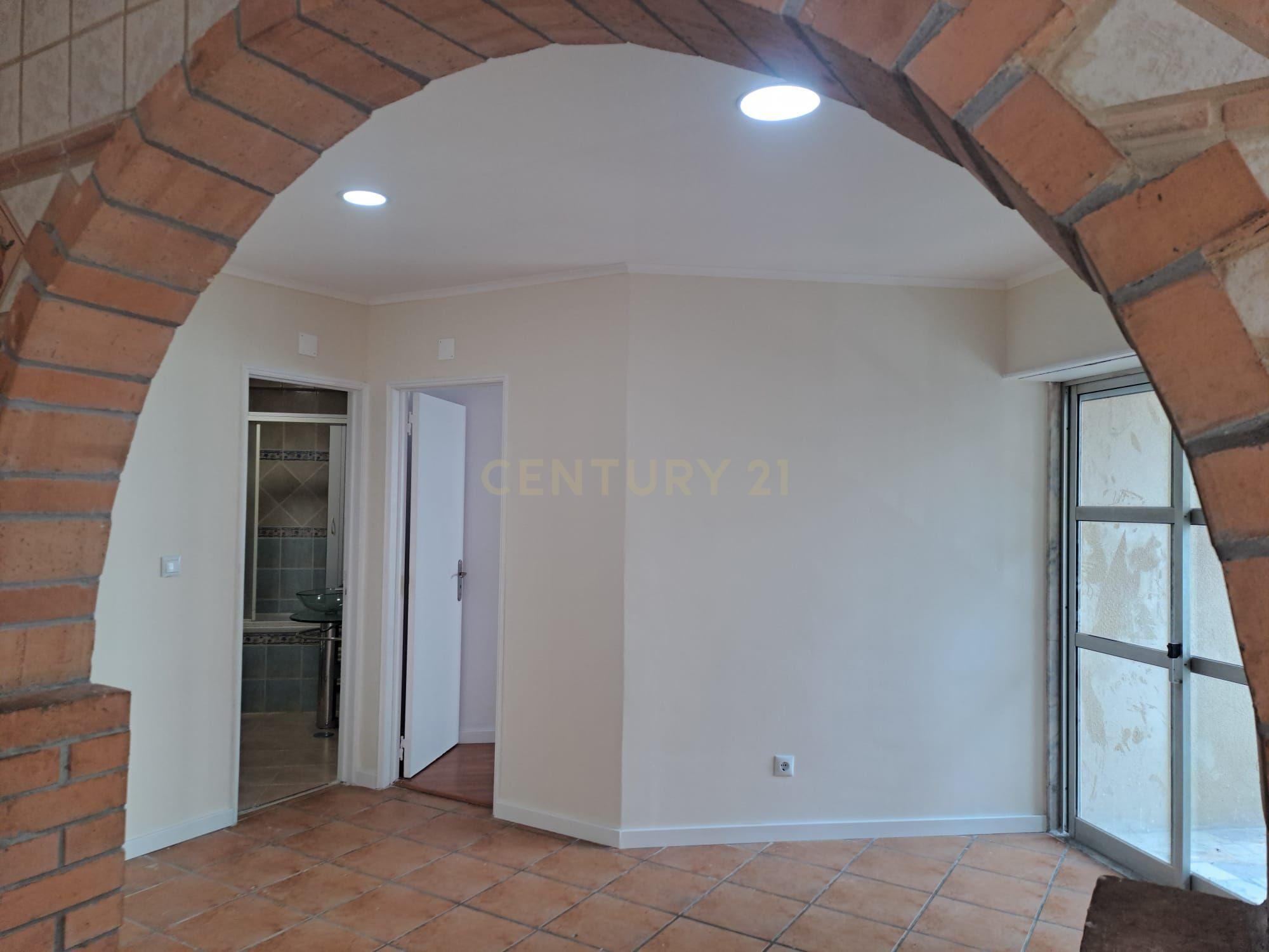 Fotografia 5 de Apartamento T2 - Tapada das Merçês