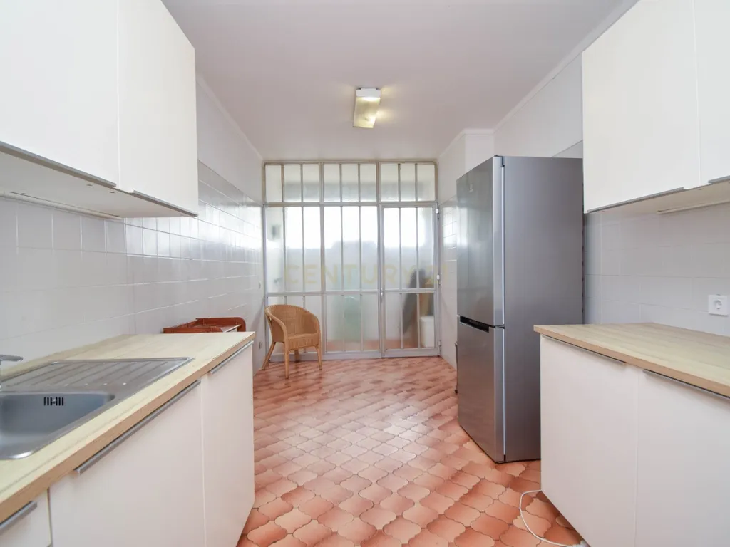 T3 na Quinta do Marquês, Oeiras | 115 m² de Potencial para Criar a Sua Casa de Sonho - Image 29