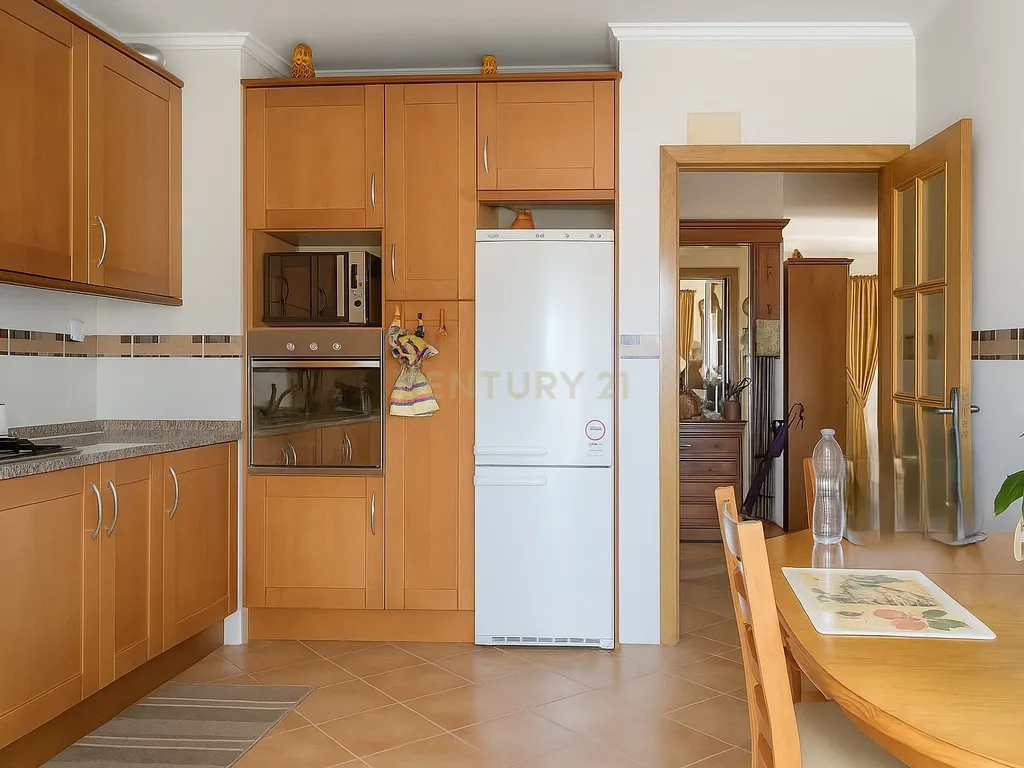 Apartamento T3 em Almancil, condomínio com Piscina, Jardim e Garagem - Image 10