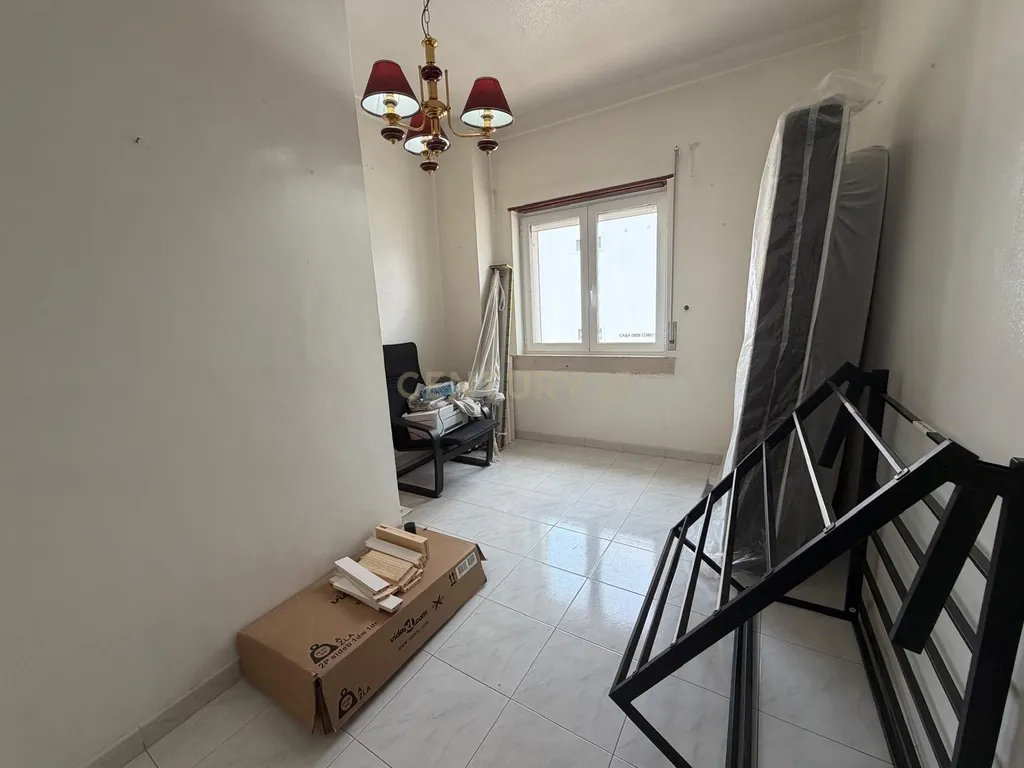 Moradia T2 no centro de Tomar, Santarém - Oportunidade Única - Image 12