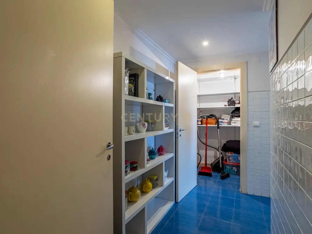 Arrendamento Apartamento T2 mobilado - Centro de Lisboa - Image 4