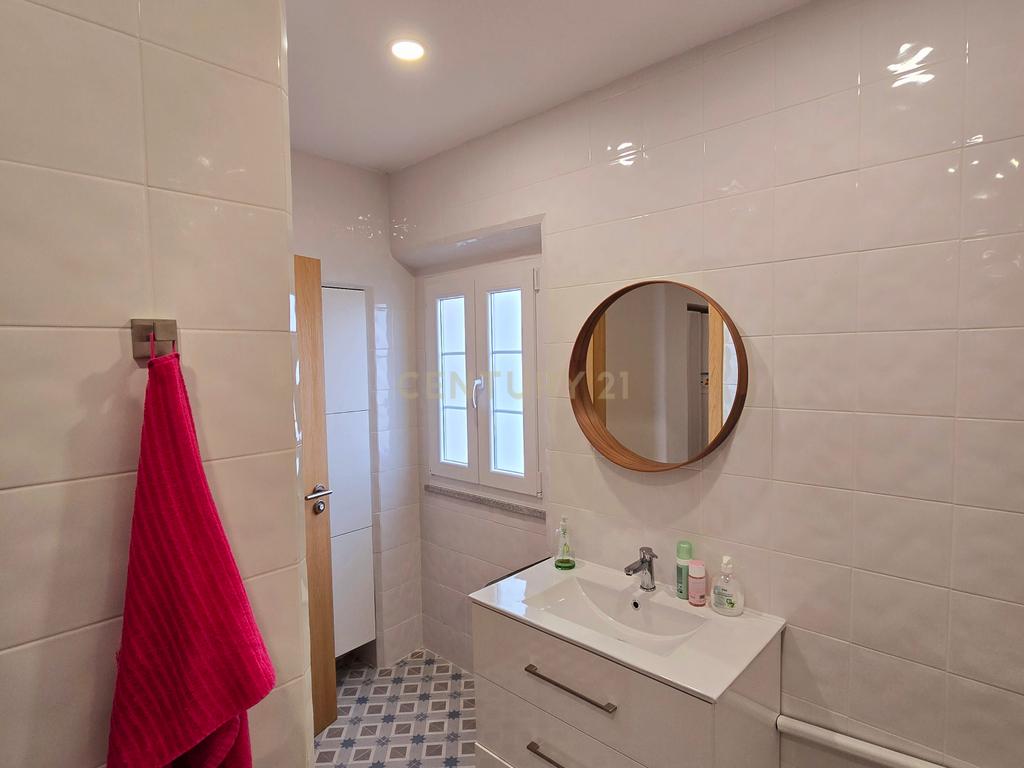 Moradia T6 Duplex no Centro Histórico de Évora – Ideal para Alojamento Local ou Arrendamento Estudantil - Image 41