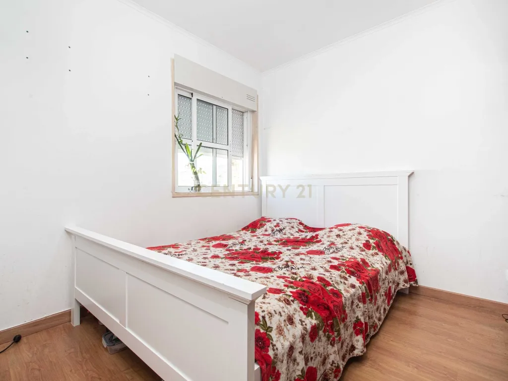 Apartamento T4 em Santa Clara - Lisboa - Image 15